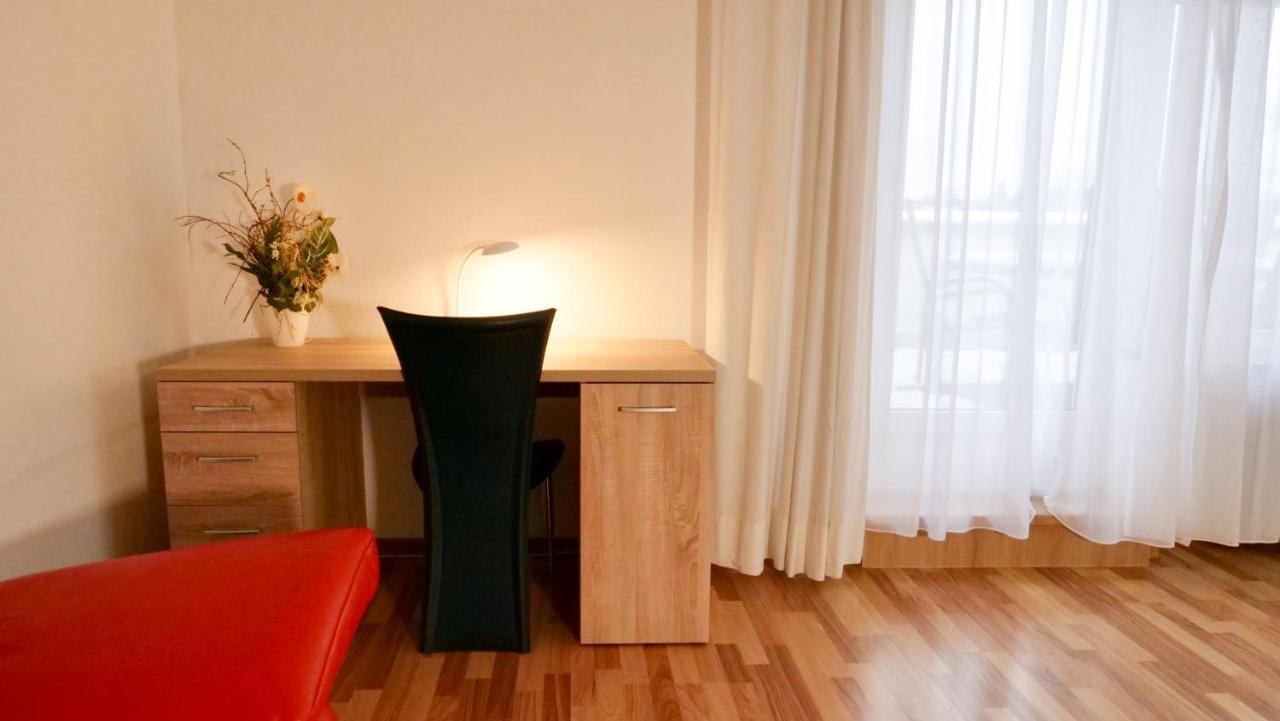 Hotel Pegasus ミュンヘン エクステリア 写真